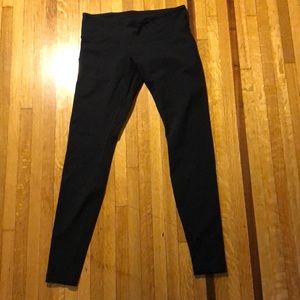 Lululemon wunder under black high waisted tights!